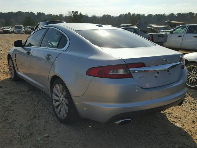 SAJWA06B19HR06075 - 2009 JAGUAR XF PREMIUM SILVER photo 3