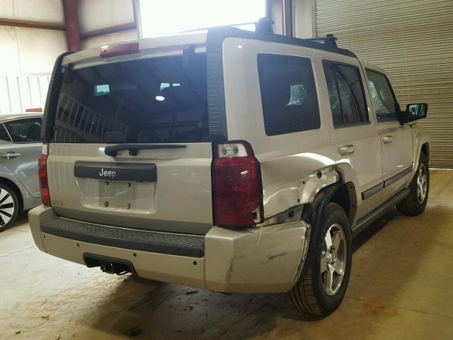 1J8HH48K09C500592 - 2009 JEEP COMMANDER SILVER photo 4