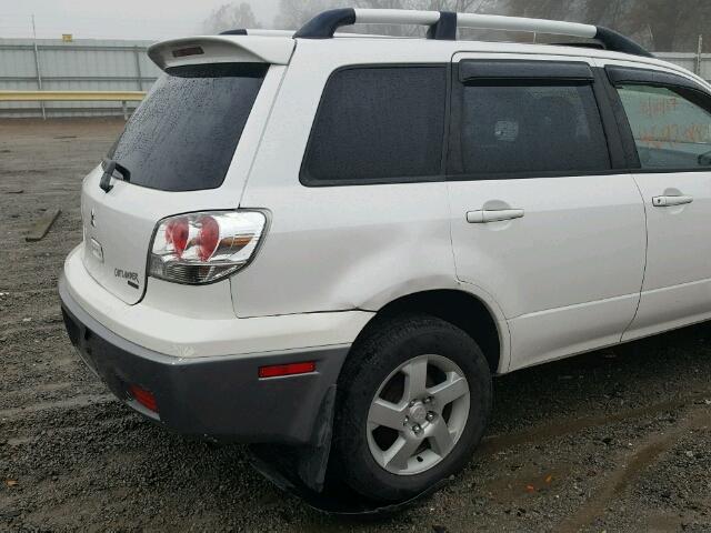 JA4LZ41F74U005962 - 2004 MITSUBISHI OUTLANDER WHITE photo 9