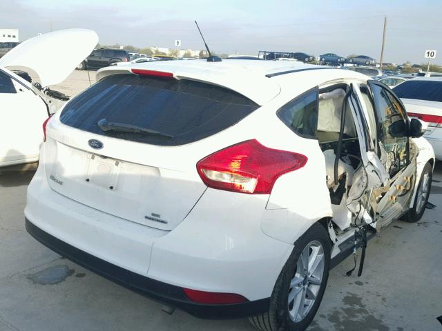 1FADP3K26GL314778 - 2016 FORD FOCUS SE WHITE photo 4