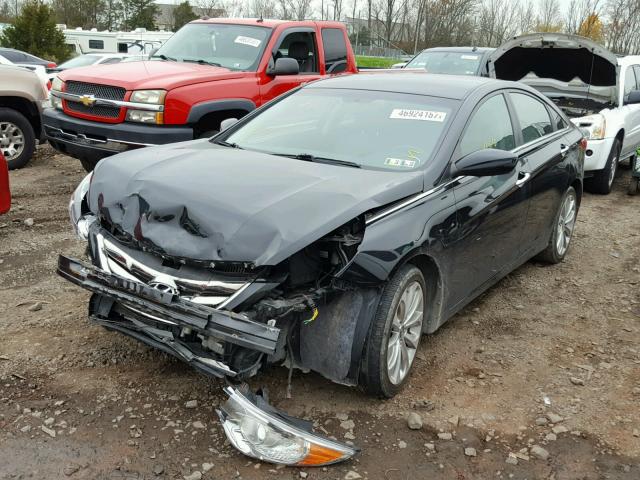 5NPEC4AB2BH221075 - 2011 HYUNDAI SONATA SE BLACK photo 2