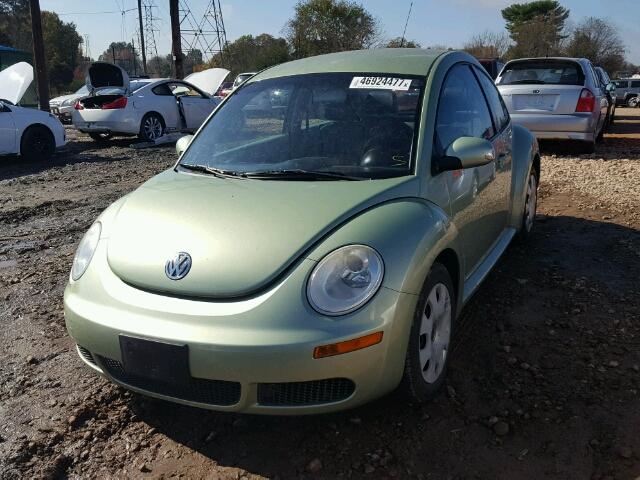 3VWPW3AG3AM009541 - 2010 VOLKSWAGEN NEW BEETLE GREEN photo 2