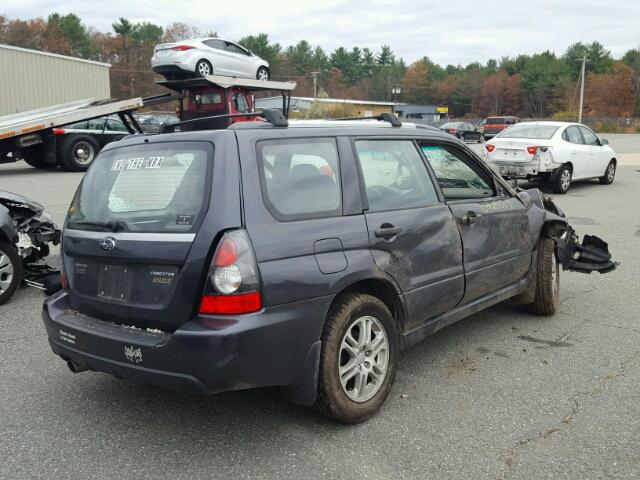 JF1SG66618H732627 - 2008 SUBARU FORESTER S GRAY photo 4