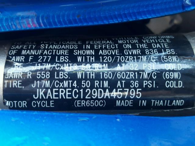 JKAEREC129DA45795 - 2009 KAWASAKI ER650 C BLUE photo 10