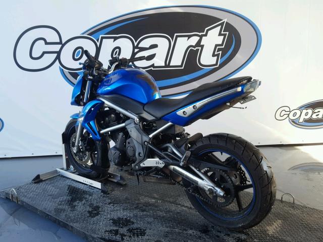 JKAEREC129DA45795 - 2009 KAWASAKI ER650 C BLUE photo 3