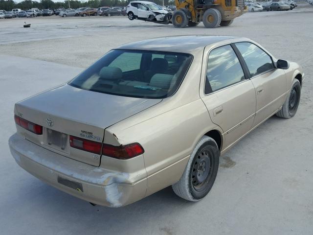 JT2BF22KXW0134422 - 1998 TOYOTA CAMRY CE GOLD photo 4