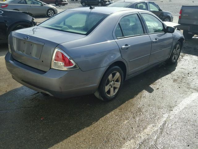 3FAHP07Z57R194947 - 2007 FORD FUSION SE GRAY photo 4