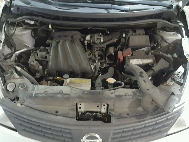 3N1CC1APXBL417429 - 2011 NISSAN VERSA S 银色 照片 7