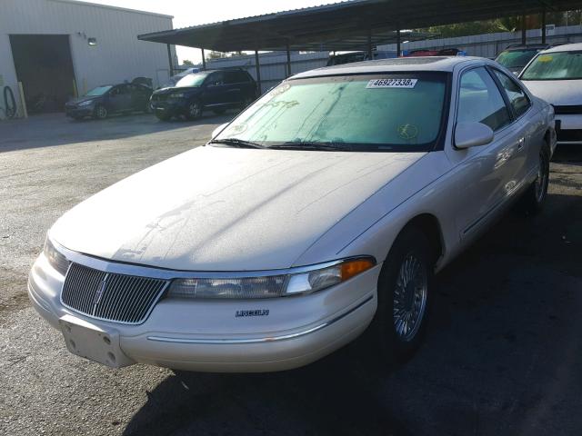 1LNLM91V8TY645027 - 1996 LINCOLN MARK VIII WHITE photo 2