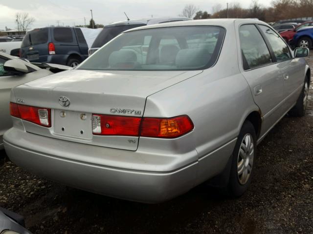 4T1BF22KXYU096009 - 2000 TOYOTA CAMRY LE SILVER photo 4