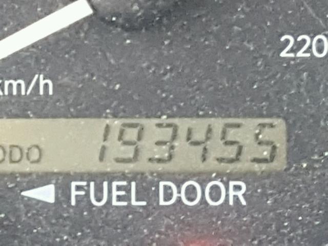 4T1BF22KXYU096009 - 2000 TOYOTA CAMRY LE 银色 照片 8