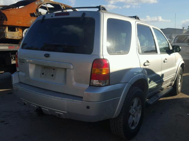 1FMYU94145KA46372 - 2005 FORD ESCAPE LIM SILVER photo 4