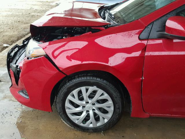 5YFBURHE8HP680913 - 2017 TOYOTA COROLLA L RED photo 9