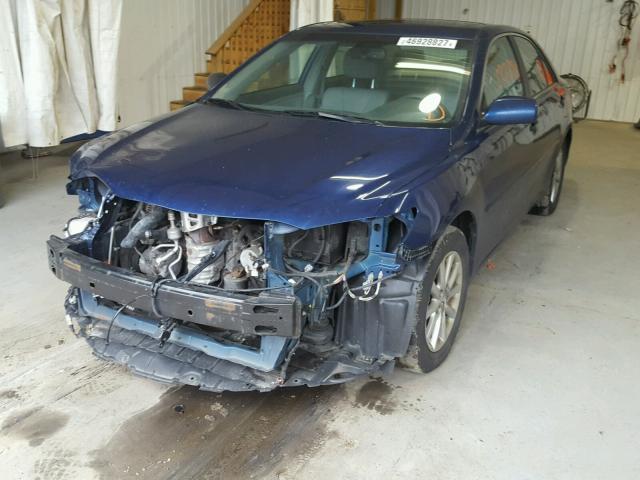 4T1BF3EK7AU571543 - 2010 TOYOTA CAMRY BASE BLUE photo 2