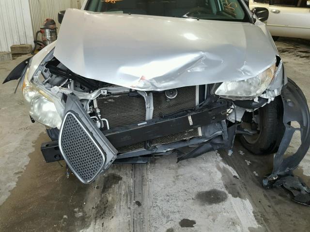 5Y2SL65857Z409523 - 2007 PONTIAC VIBE SILVER photo 9