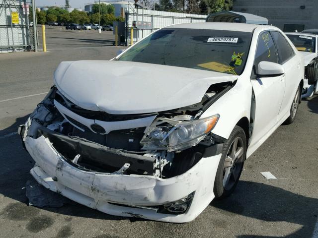 4T1BF1FK7DU686148 - 2013 TOYOTA CAMRY L WHITE photo 2