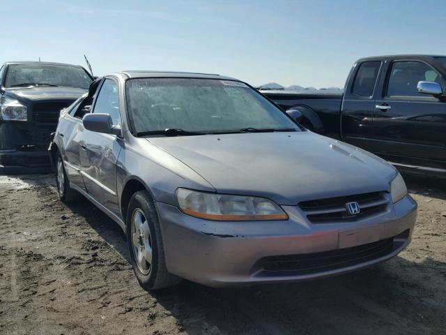 1HGCG1655YA096300 - 2000 HONDA ACCORD EX SILVER photo 1