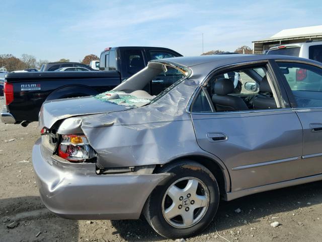 1HGCG1655YA096300 - 2000 HONDA ACCORD EX SILVER photo 9