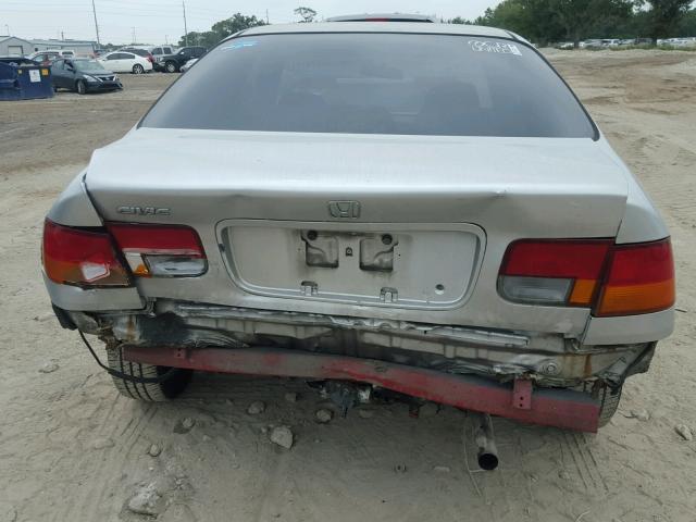 1HGEJ8242VL091121 - 1997 HONDA CIVIC EX SILVER photo 9