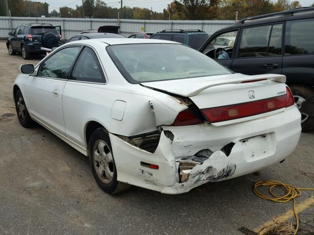 1HGCG325X1A012799 - 2001 HONDA ACCORD WHITE photo 3