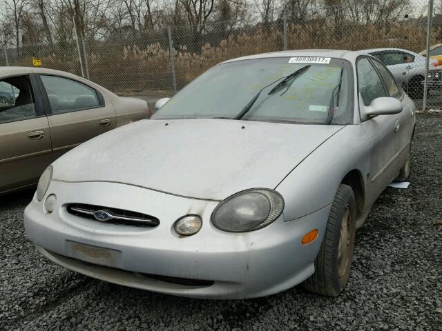 1FAFP53S9XA175244 - 1999 FORD TAURUS SE SILVER photo 2