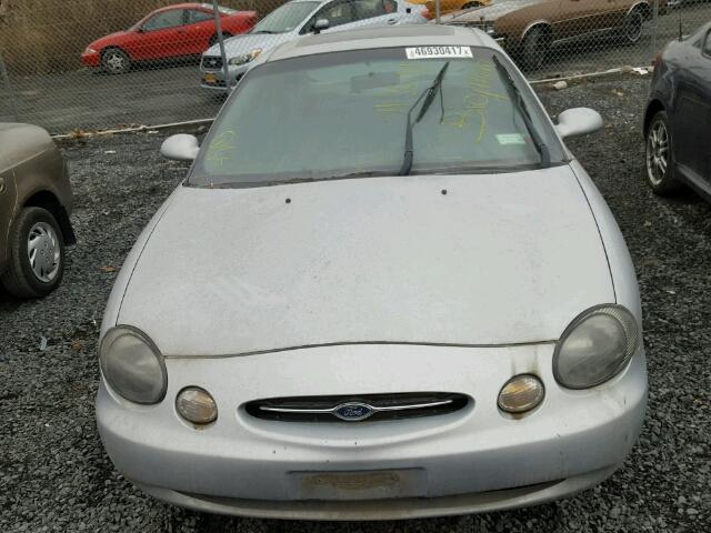 1FAFP53S9XA175244 - 1999 FORD TAURUS SE SILVER photo 9