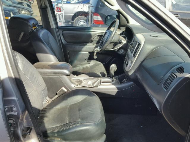 1FMCU04137KA40507 - 2007 FORD ESCAPE LIM SILVER photo 5