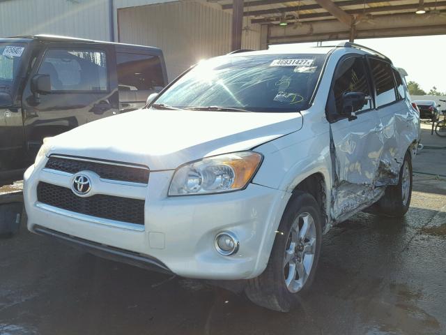 JTMYF4DV8CD032545 - 2012 TOYOTA RAV4 LIMIT WHITE photo 2