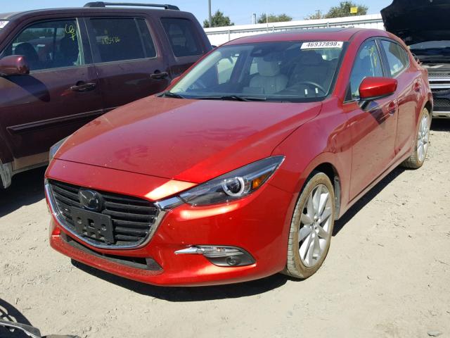 3MZBN1M36HM152617 - 2017 MAZDA 3 GRAND TO RED photo 2