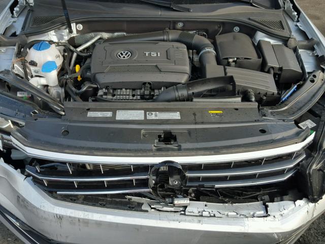 1VWGT7A3XHC076730 - 2017 VOLKSWAGEN PASSAT SE SILVER photo 7