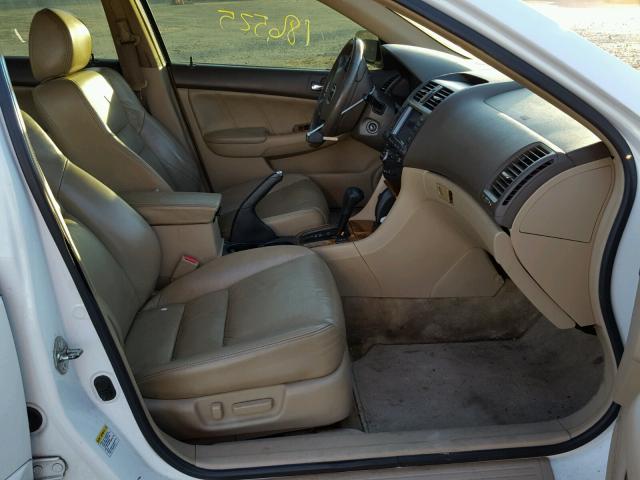 1HGCM66825A043193 - 2005 HONDA ACCORD EX WHITE photo 5