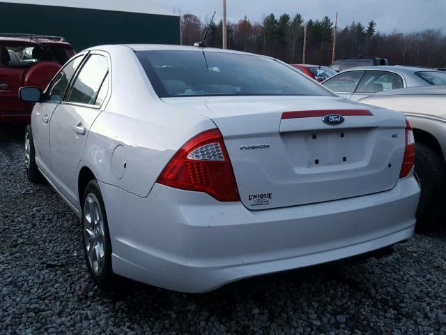 3FAHP0HA0AR130217 - 2010 FORD FUSION SE WHITE photo 3