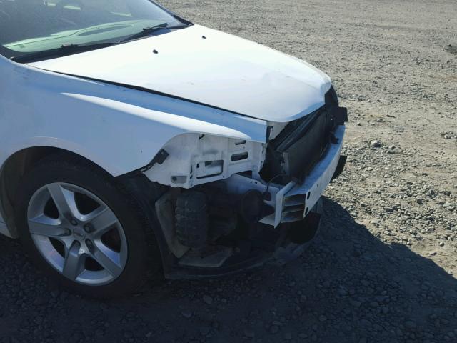 1G1ZB5E17BF311255 - 2011 CHEVROLET MALIBU LS 白色 照片 9