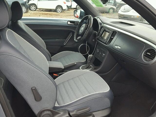 3VW507AT9GM810741 - 2016 VOLKSWAGEN BEETLE S/S 蓝色 照片 5