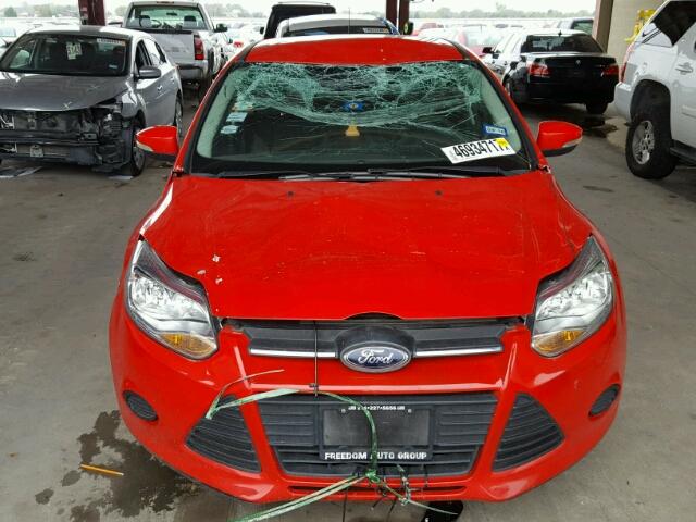 1FADP3K20DL272779 - 2013 FORD FOCUS SE RED photo 9