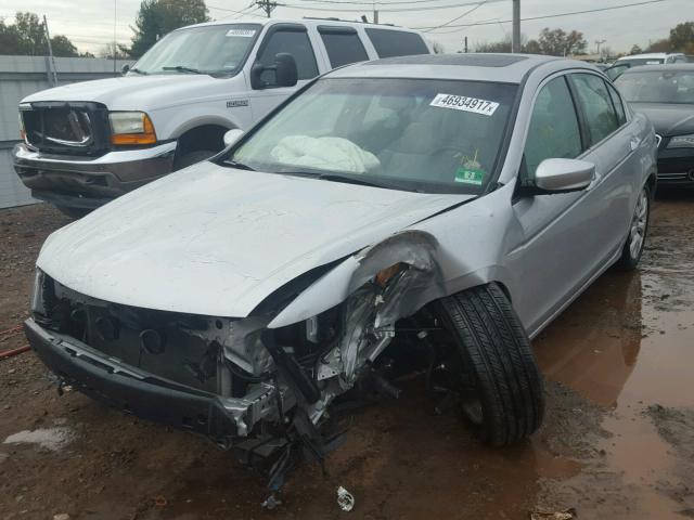 1HGCP3F87AA030391 - 2010 HONDA ACCORD EXL SILVER photo 2