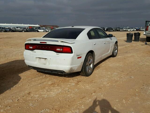 2C3CDXCT0DH532256 - 2013 DODGE CHARGER R/ WHITE photo 4