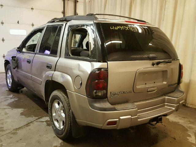 1GNDT13S322529789 - 2002 CHEVROLET TRAILBLAZE TAN photo 3