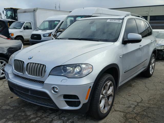 5UXZV8C51CL422441 - 2012 BMW X5 XDRIVE5 SILVER photo 2