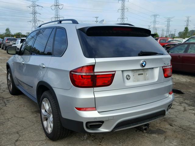 5UXZV8C51CL422441 - 2012 BMW X5 XDRIVE5 SILVER photo 3