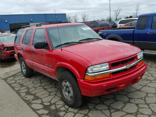 1GNDT13W62K127008 - 2002 CHEVROLET BLAZER RED photo 1