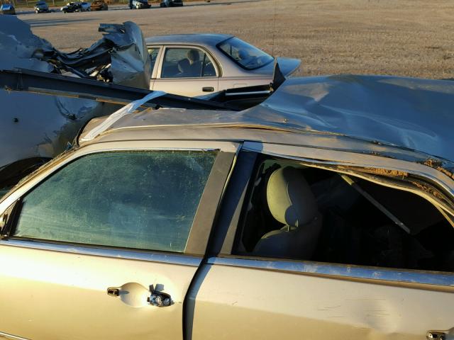 2C3LA63H26H138923 - 2006 CHRYSLER 300C GOLD photo 10