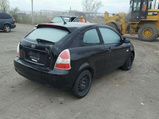 KMHCN35C28U056573 - 2008 HYUNDAI ACCENT BAS BLACK photo 4