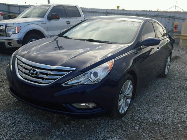 5NPEC4AB2BH193231 - 2011 HYUNDAI SONATA SE BLUE photo 2