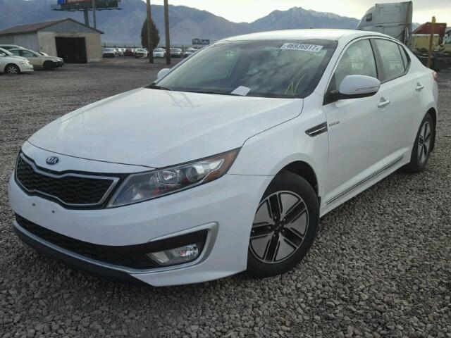 KNAGM4AD7D5053618 - 2013 KIA OPTIMA HYB WHITE photo 2