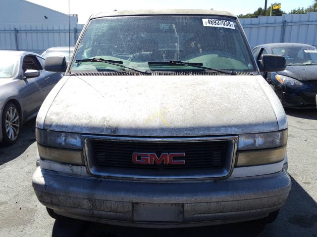 1GKDM19WXYB542715 - 2000 GMC SAFARI XT WHITE photo 9