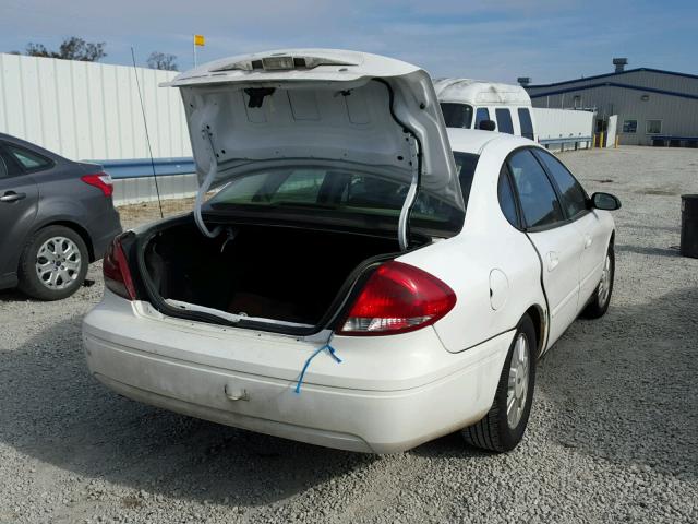 1FAFP56U27A183604 - 2007 FORD TAURUS SEL WHITE photo 4