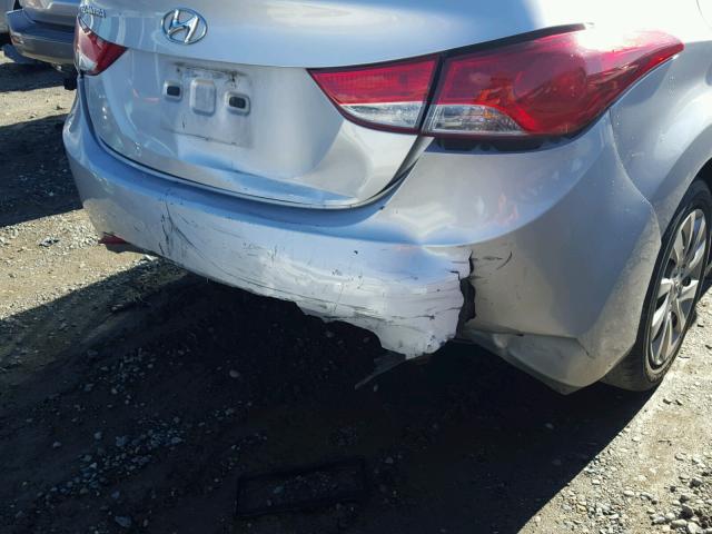 KMHDH4AE2CU368975 - 2012 HYUNDAI ELANTRA GL SILVER photo 9