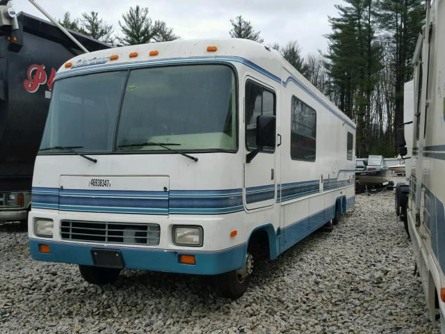 3FCMF53G7RJB10349 - 1994 AERB MOTORHOME WHITE photo 2