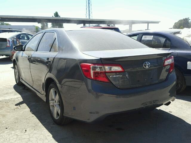 4T1BF1FK3CU062796 - 2012 TOYOTA CAMRY BASE GRAY photo 3